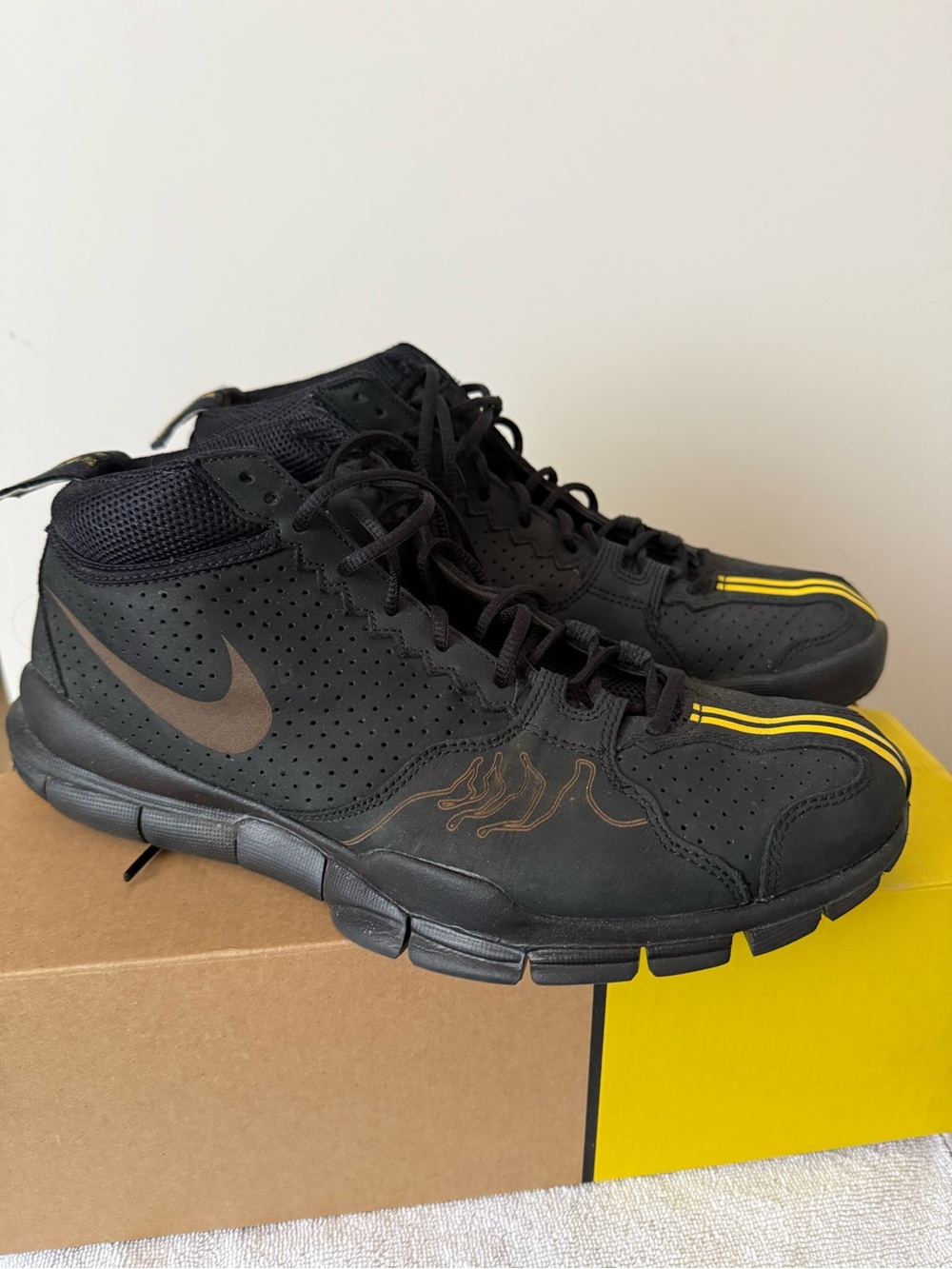 Nike Special Edition Lance Armstrong  Training Shoes with Yellow Accent